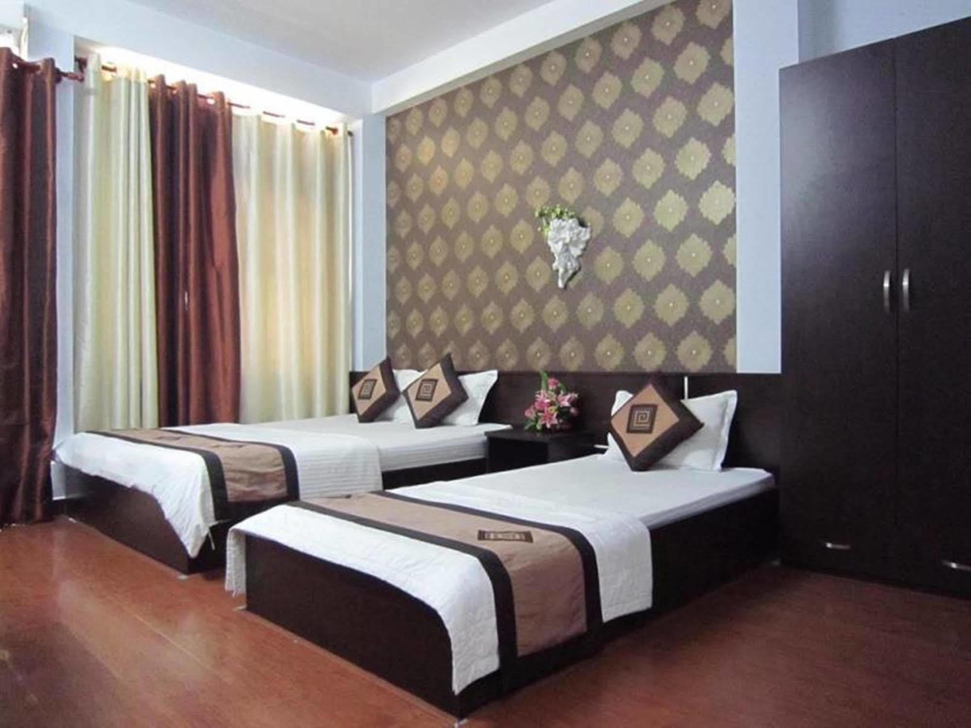 Hoang Minh Hotel *